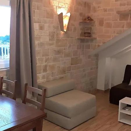 Apartment Schoene In Mit Terrasse Baska Voda
