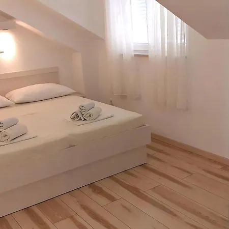 Apartment Schoene In Mit Terrasse *
