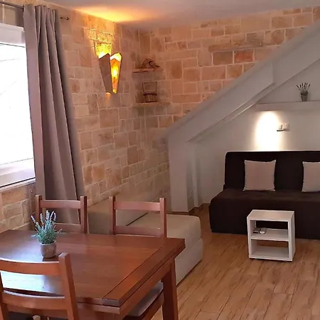 Schoene In Mit Terrasse Apartment Baska Voda